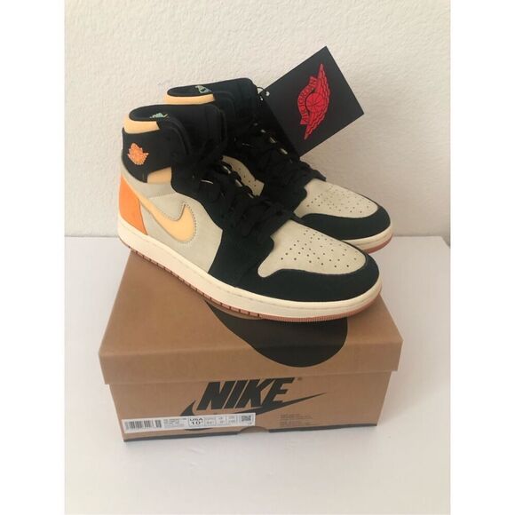 Nike Air Jordan 1 Zoom CMFT 2 Muslin/Celestial Gold-Black Men's Size 10.5